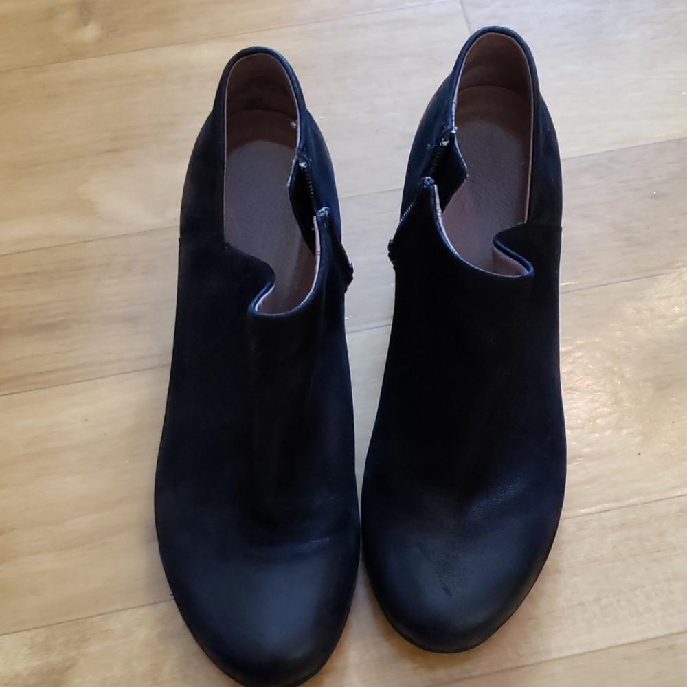 Zip Up Ankle Booties